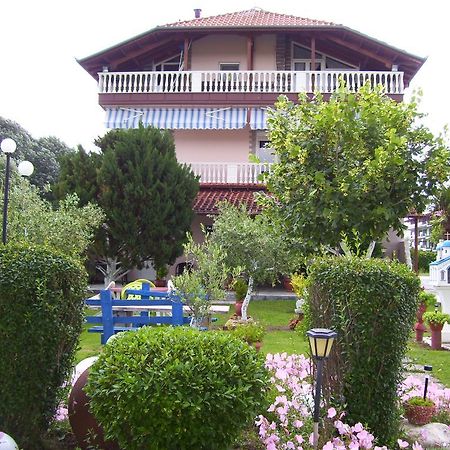 Verginia Studios Korinos Bagian luar foto
